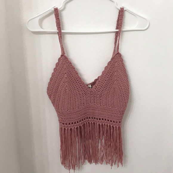 Tops - 2/$10 ❤️ Dusty Rose Crochet Crop Top